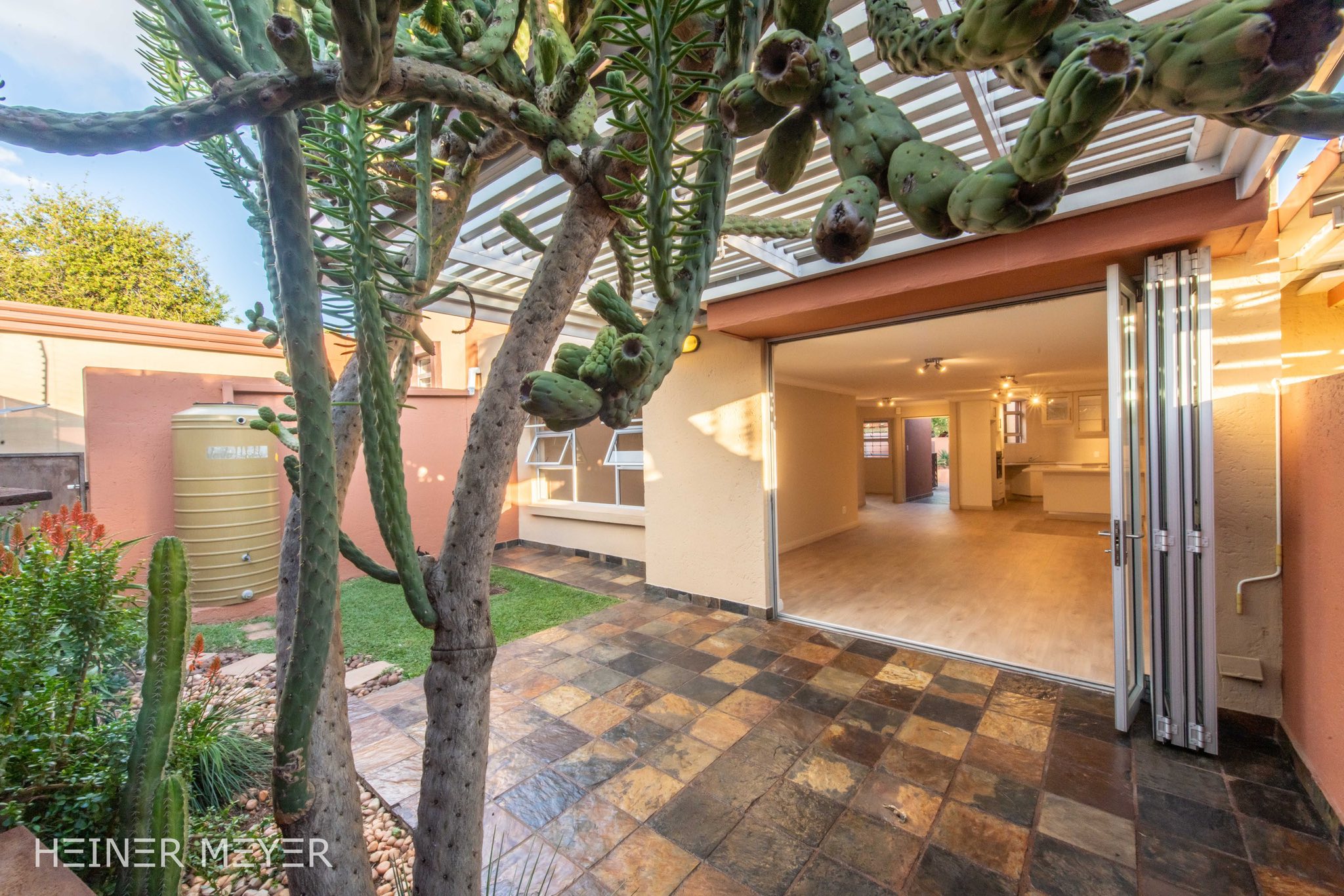 Oostvallei Retirement Village Facebook ad: Over 50 and ready to trade stress for…