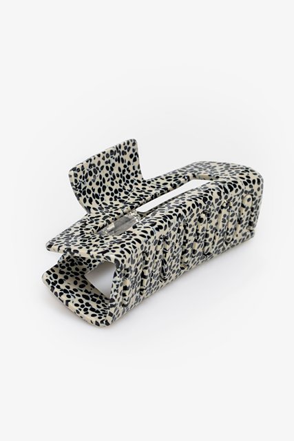Antler NZ Facebook ad: High quality, affordable accessories you will love!