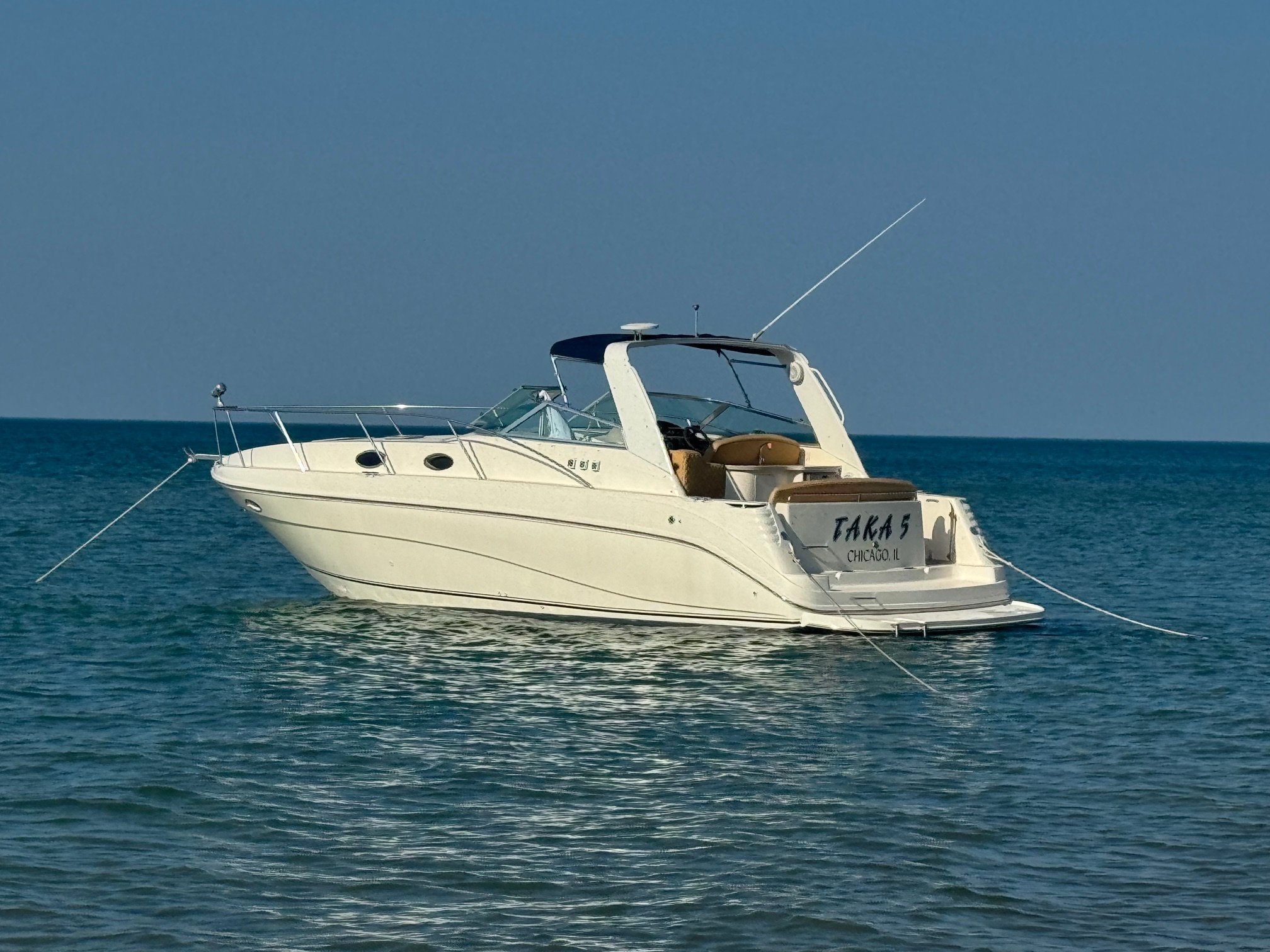 Joseph Ladowski Facebook ad: 2000 Rinker 330 Fiesta Vee