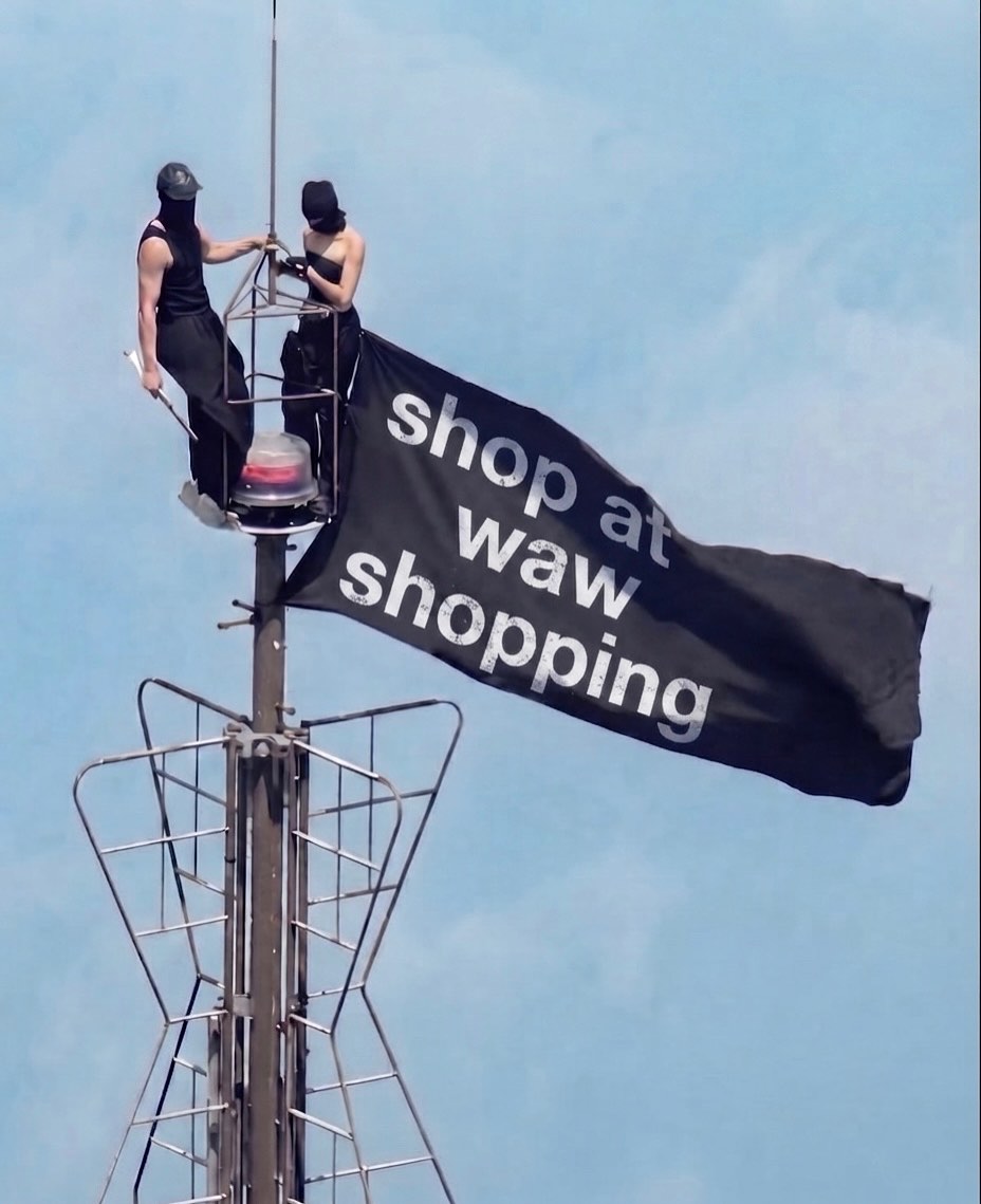 WAW shopping Facebook ad