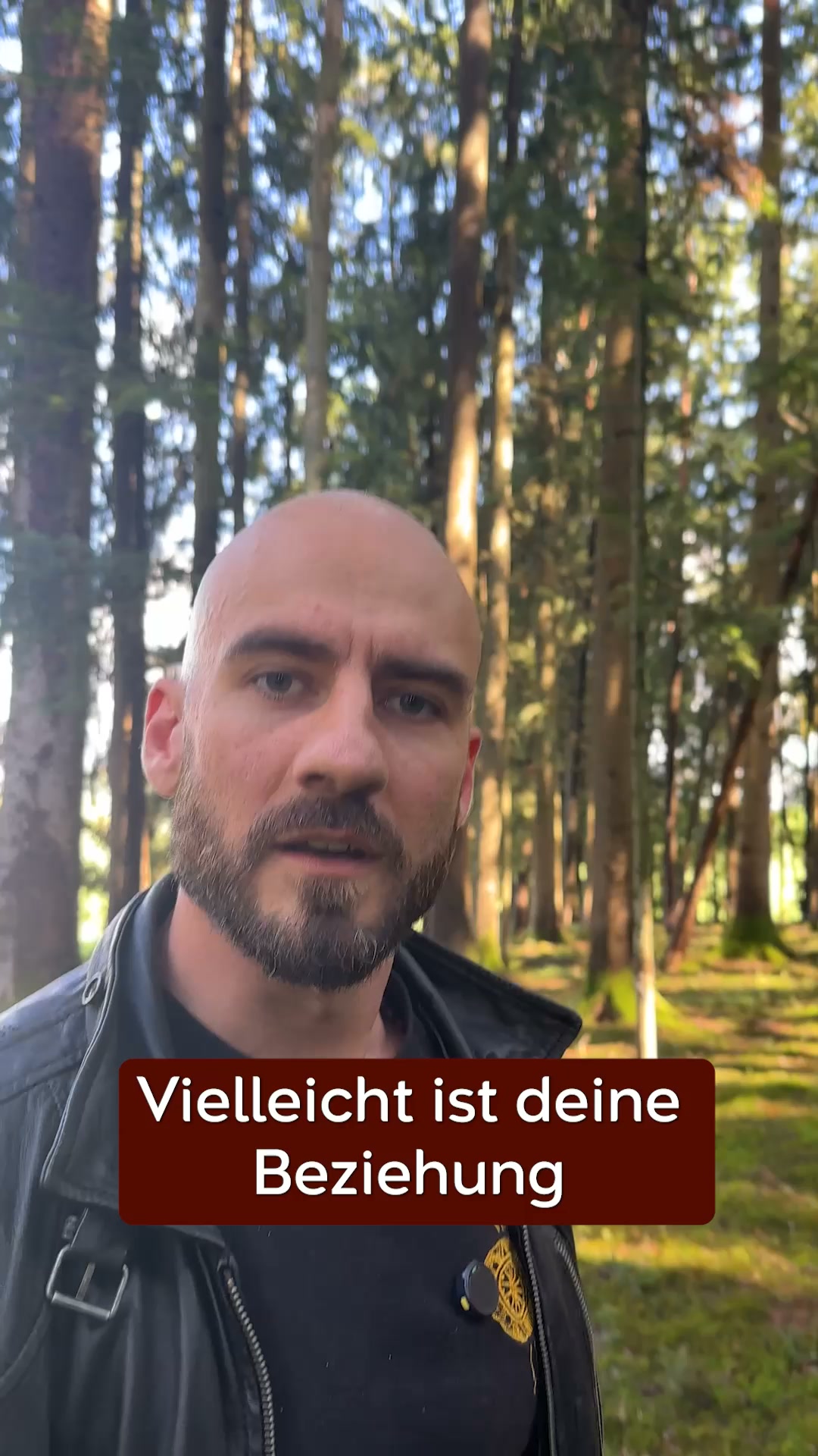 Moksha Movement - Männerakademie Facebook ad: Du suchst die Antwort an der falschen Stelle.