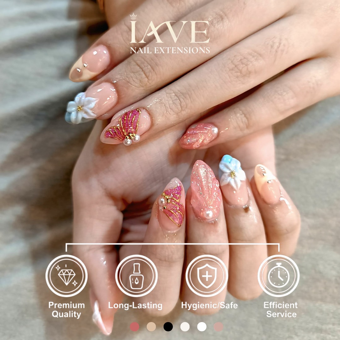 IAVE Beauty & Co. Facebook ad: ๐๐ฅ๐ข๐๐ง๐ญ๐ฌ ๐๐ซ๐ ๐๐ฅ๐ฐ๐๐ฒ๐ฌ ๐๐ฌ๐ค๐ข๐ง๐ โฆ