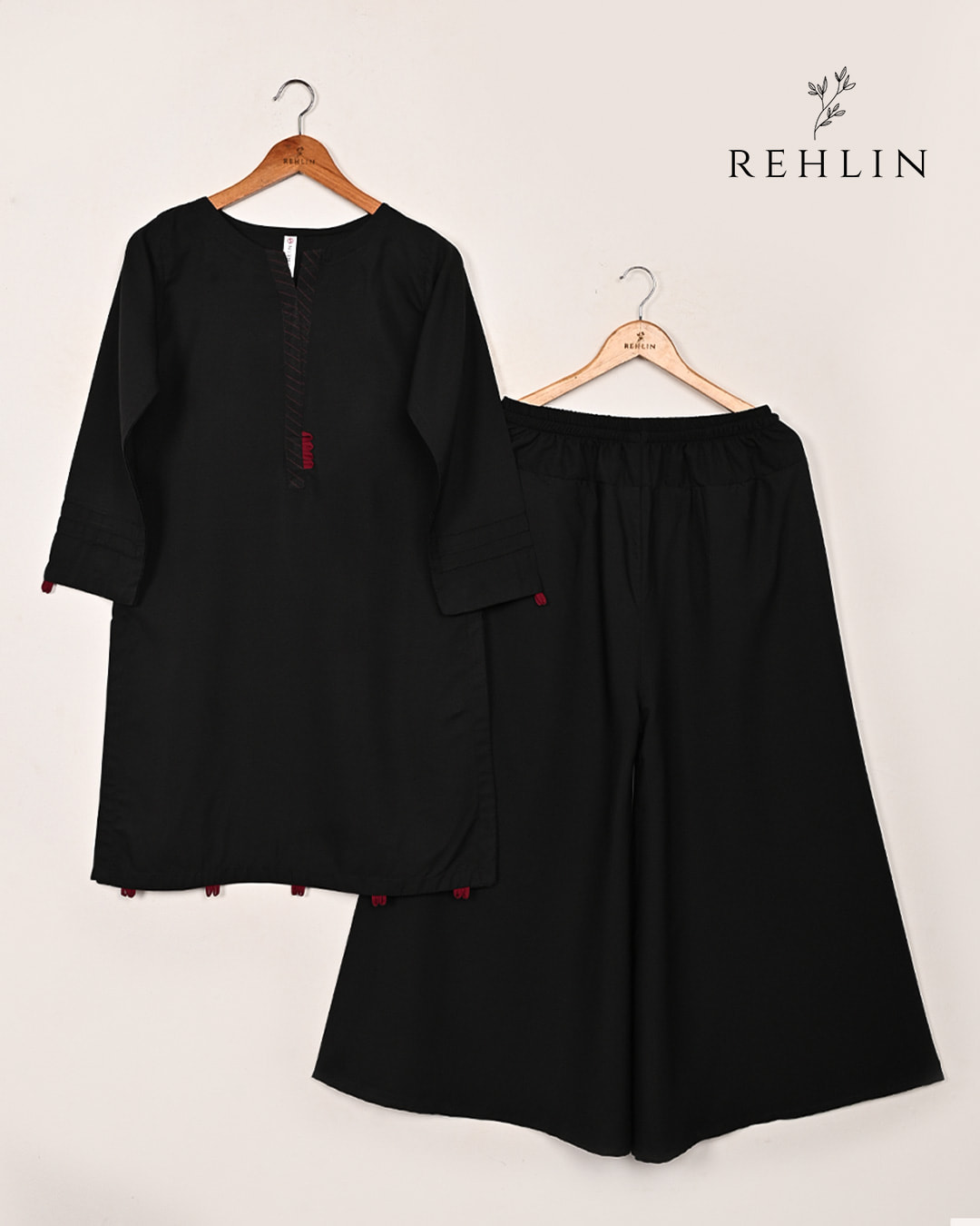 REHLIN Facebook ad: Casual Solids