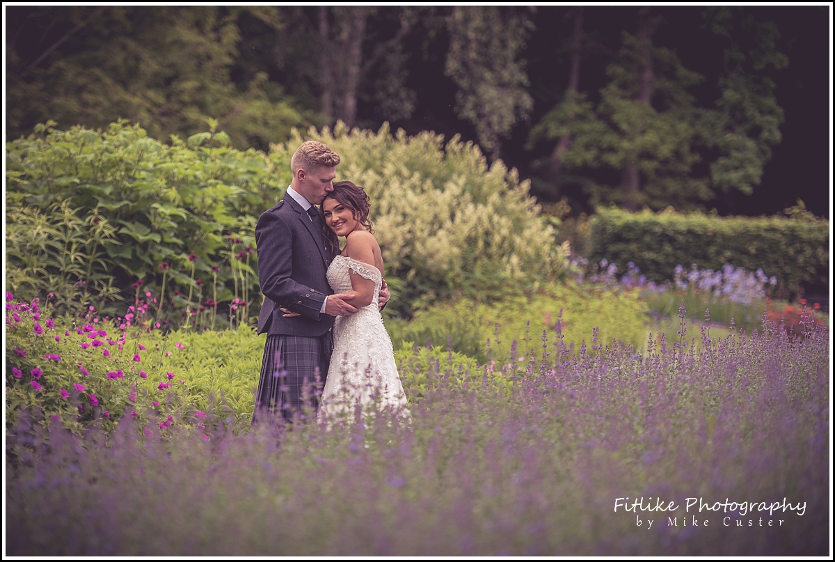 Fitlike Photography Facebook ad: Getting married soon?