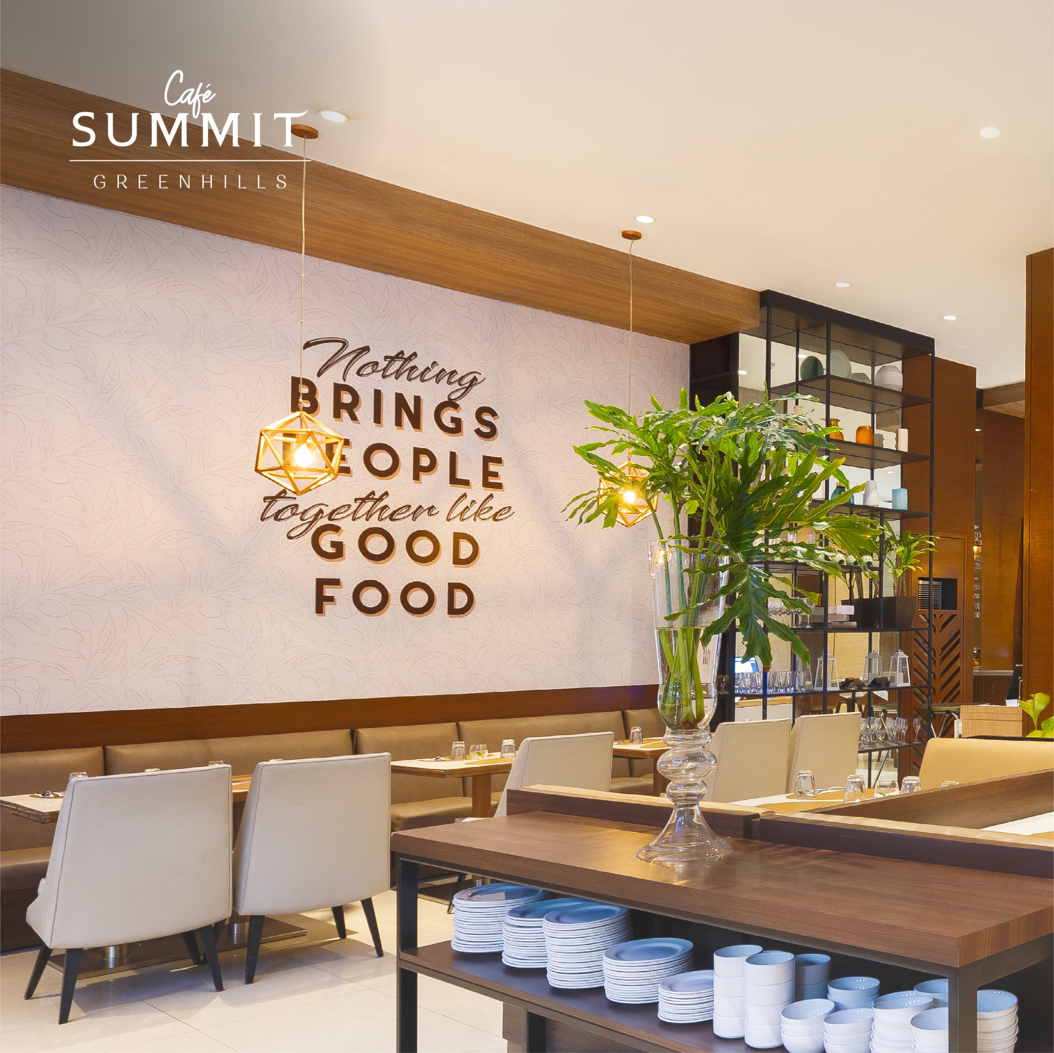 Summit Hotels and Resorts Facebook ad: Your table's set at Cafe Summit Greenhills.