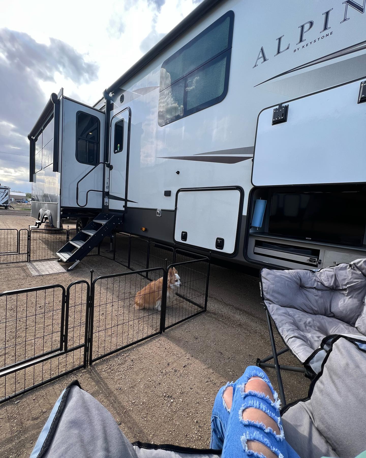 thattravelingwife Facebook ad: A common camper question!