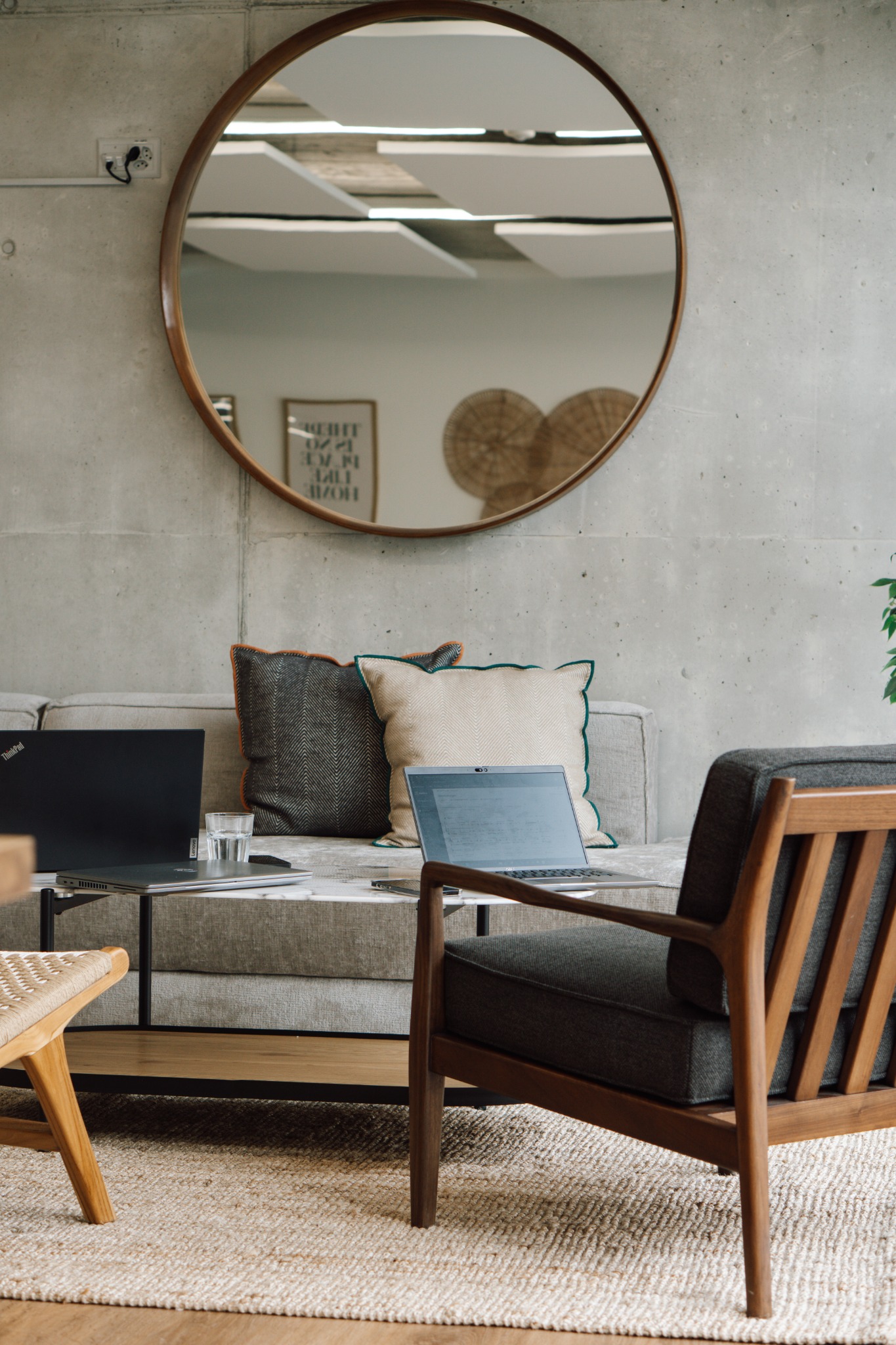 MOOI Apartments AG Facebook ad