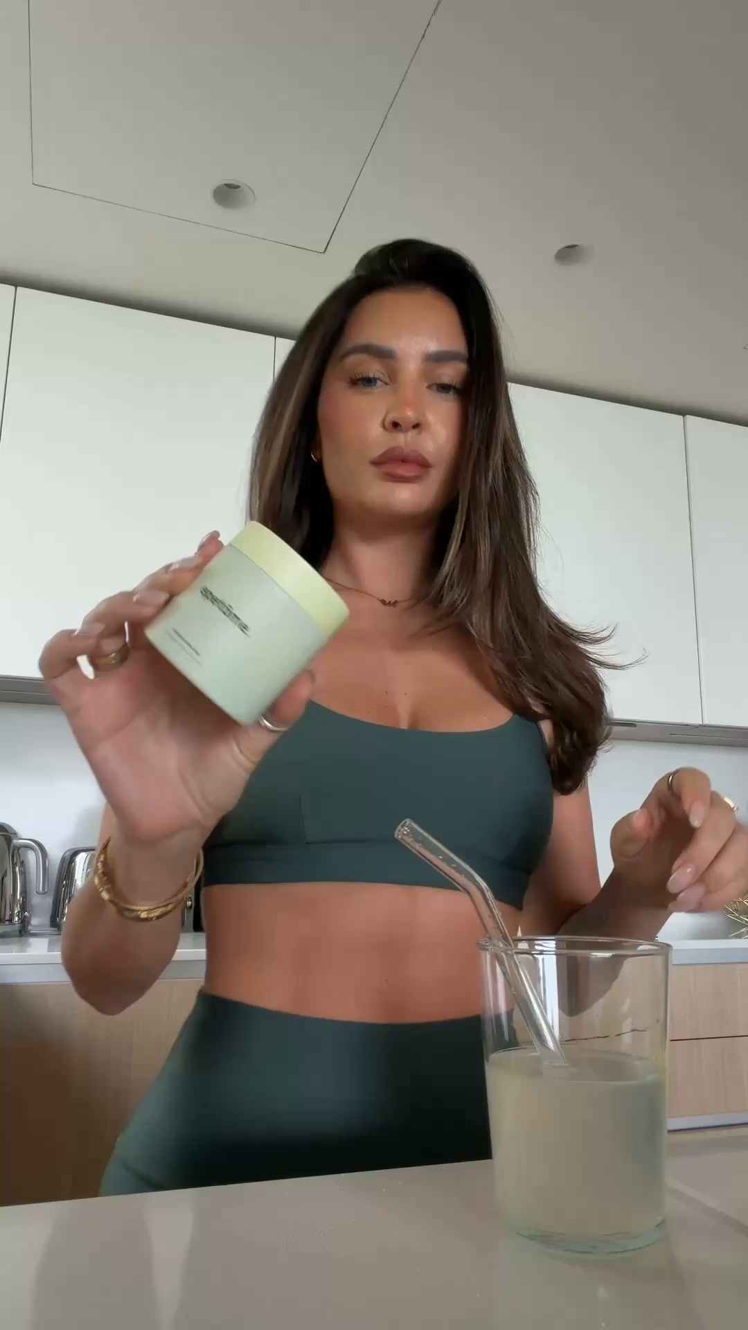 Epetome Facebook ad: less bloating. more energy. clearer skin.