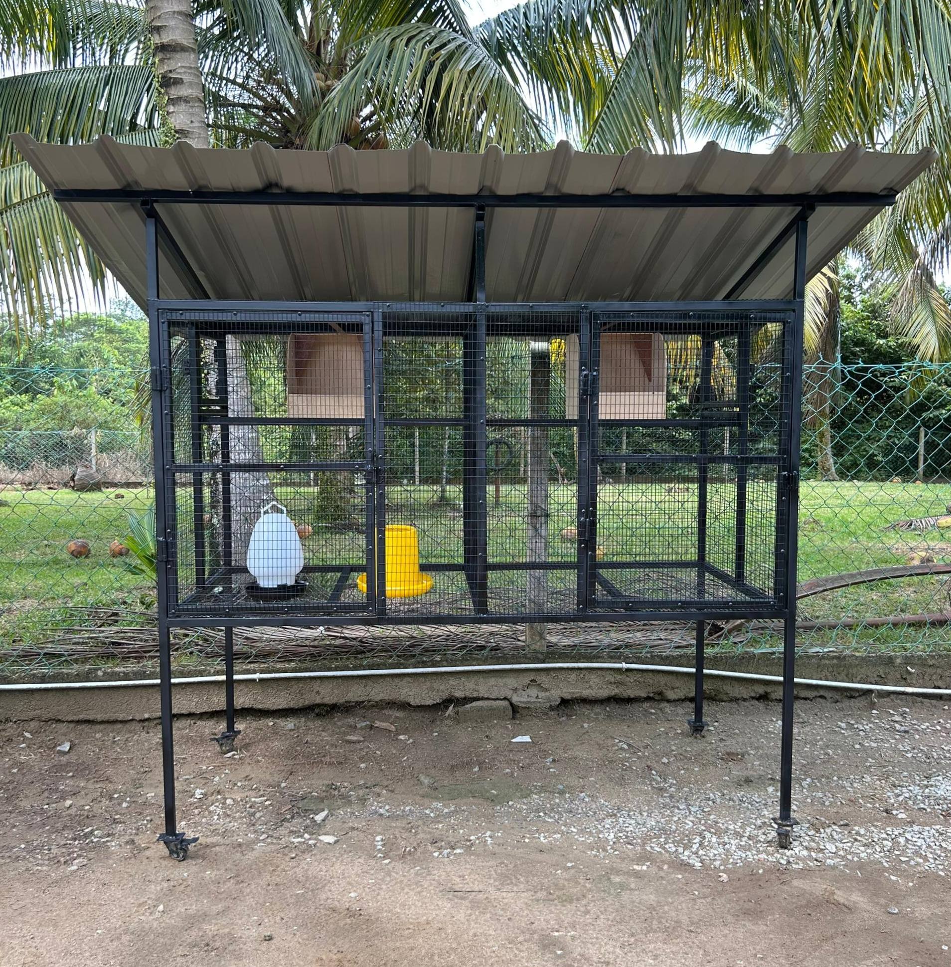 Atok Farm Facebook ad: Kebun atau Rumah, Reban Portable Sesuai Di Mana-mana!