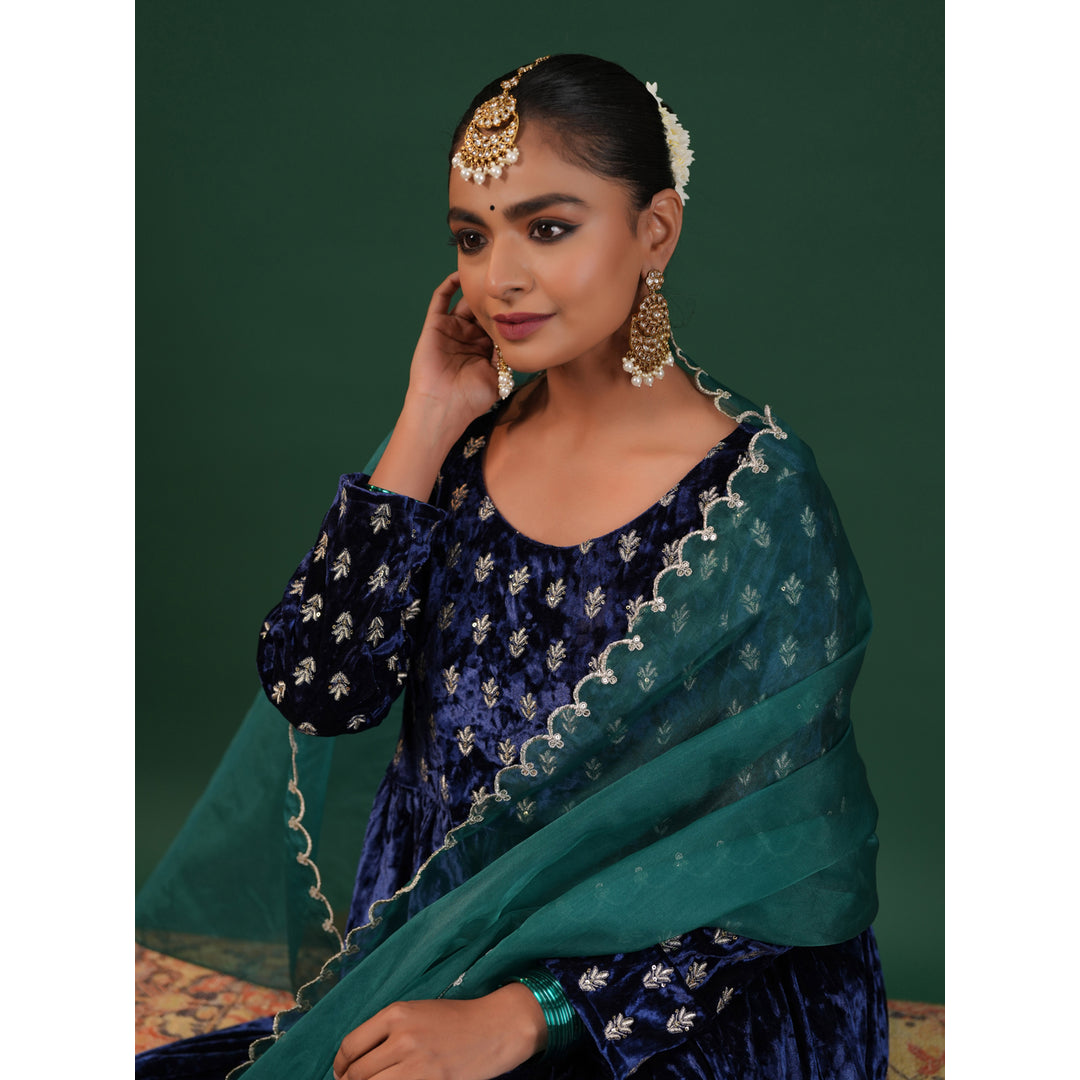 Anayna Clothing Facebook ad: Your Go-To Store for Every Summer Look