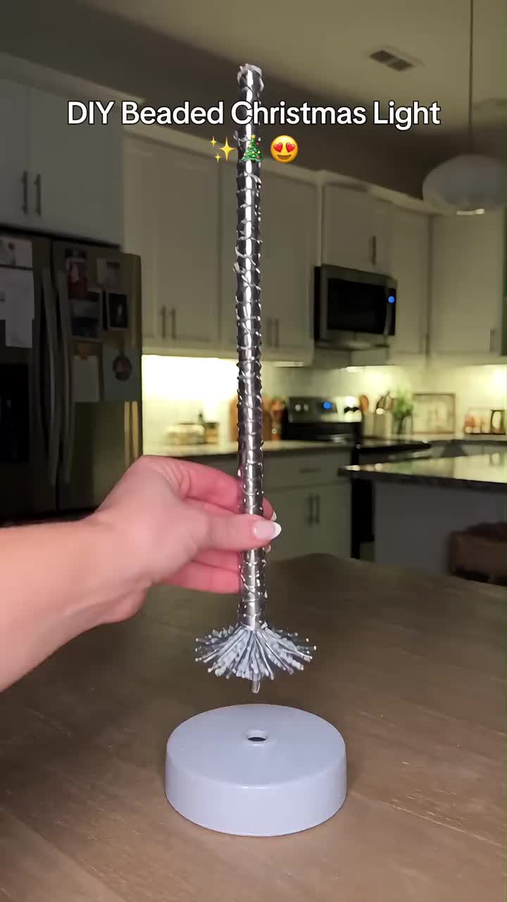 Cozyfolk Facebook ad: Tiny tree, maximum Christmas sparkle.