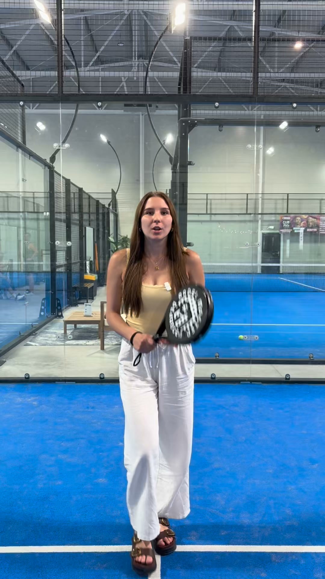 Padel Master Debrecen Facebook ad: Odakint kánikula, nálunk ideális játékidő!