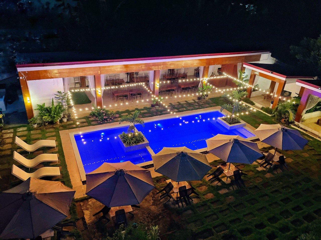 Gabz'K Hotel & Resort Facebook ad