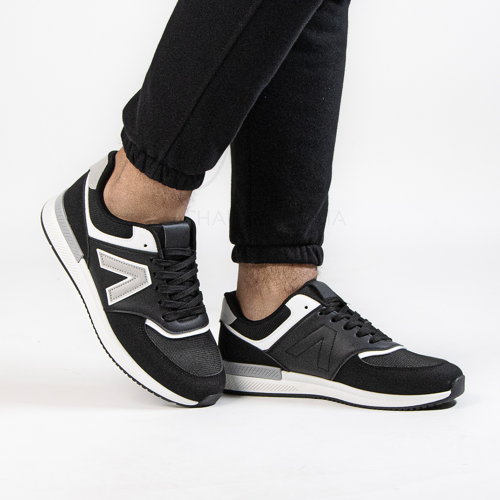 MaChaussure.ma Facebook ad: 1ère plateforme de chaussures au Maroc!