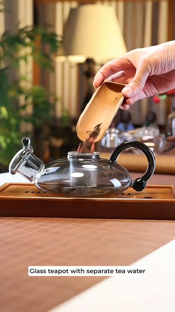 Flying carts IND Facebook ad: Droplet Glass Teapot