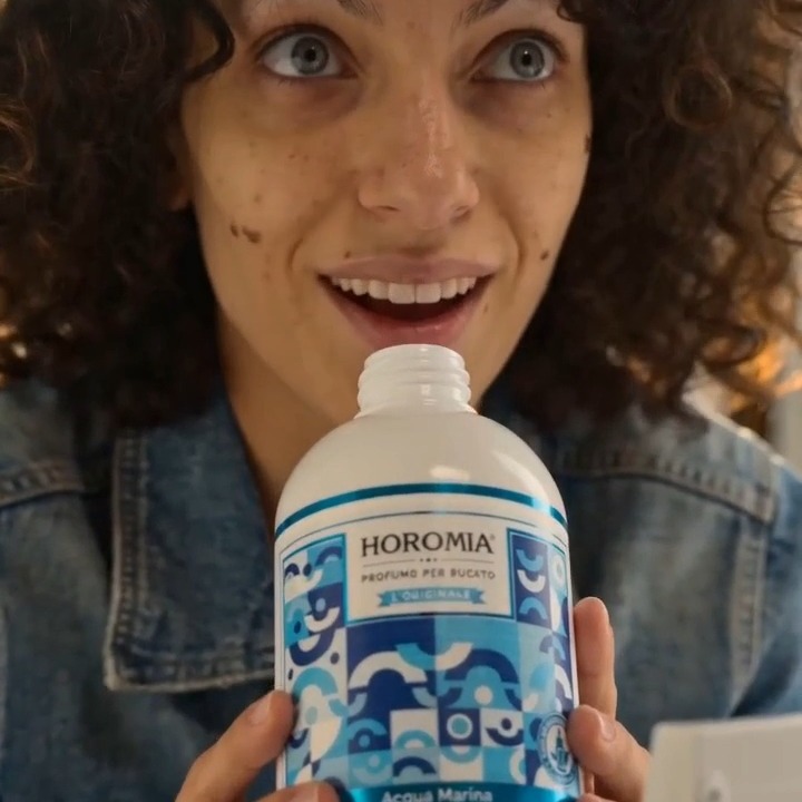 Essenze profuma bucato Horomia Facebook ad: Il tuo bucato non ha un profumo intenso?