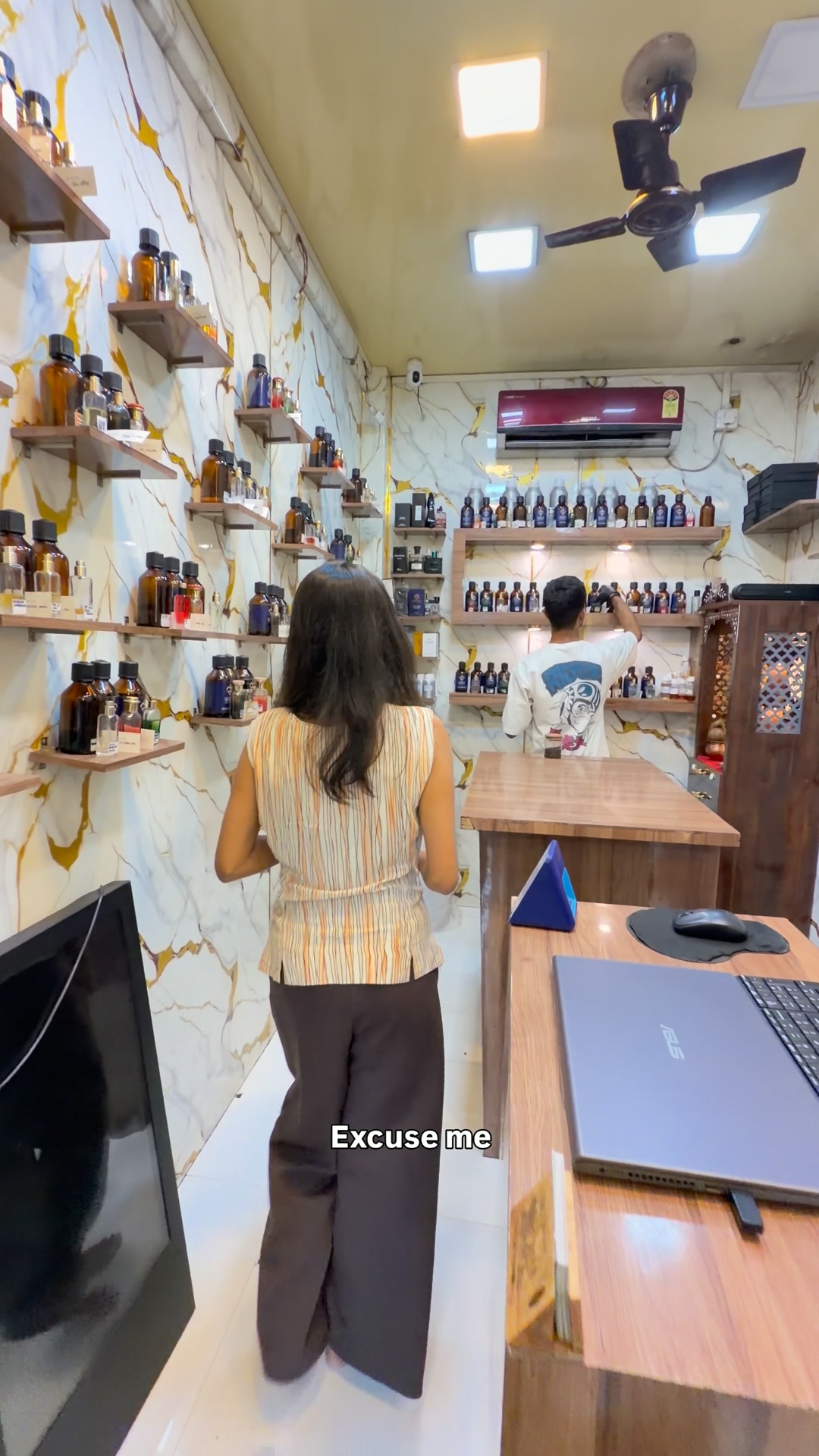 Mescent Aroma Facebook ad: Chat with us