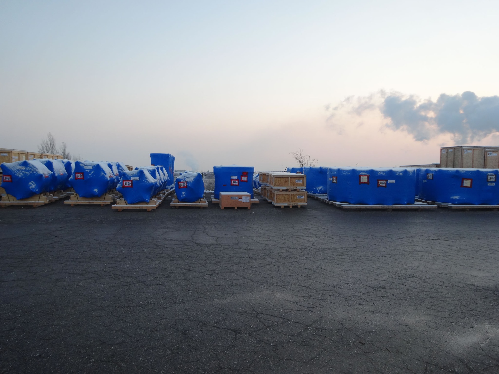 Inwrap Contracting Limited Facebook ad: Custom commercial and residential shrink-wrap solutions.