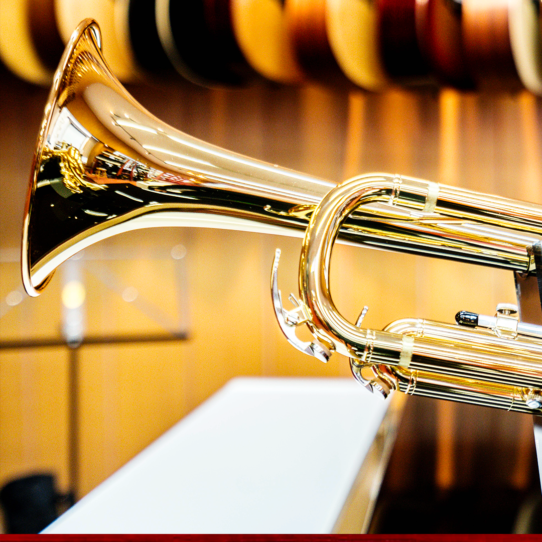 Mourlet Musique - Quimper Facebook ad: Si vous êtes à la recherche d’un instrument…