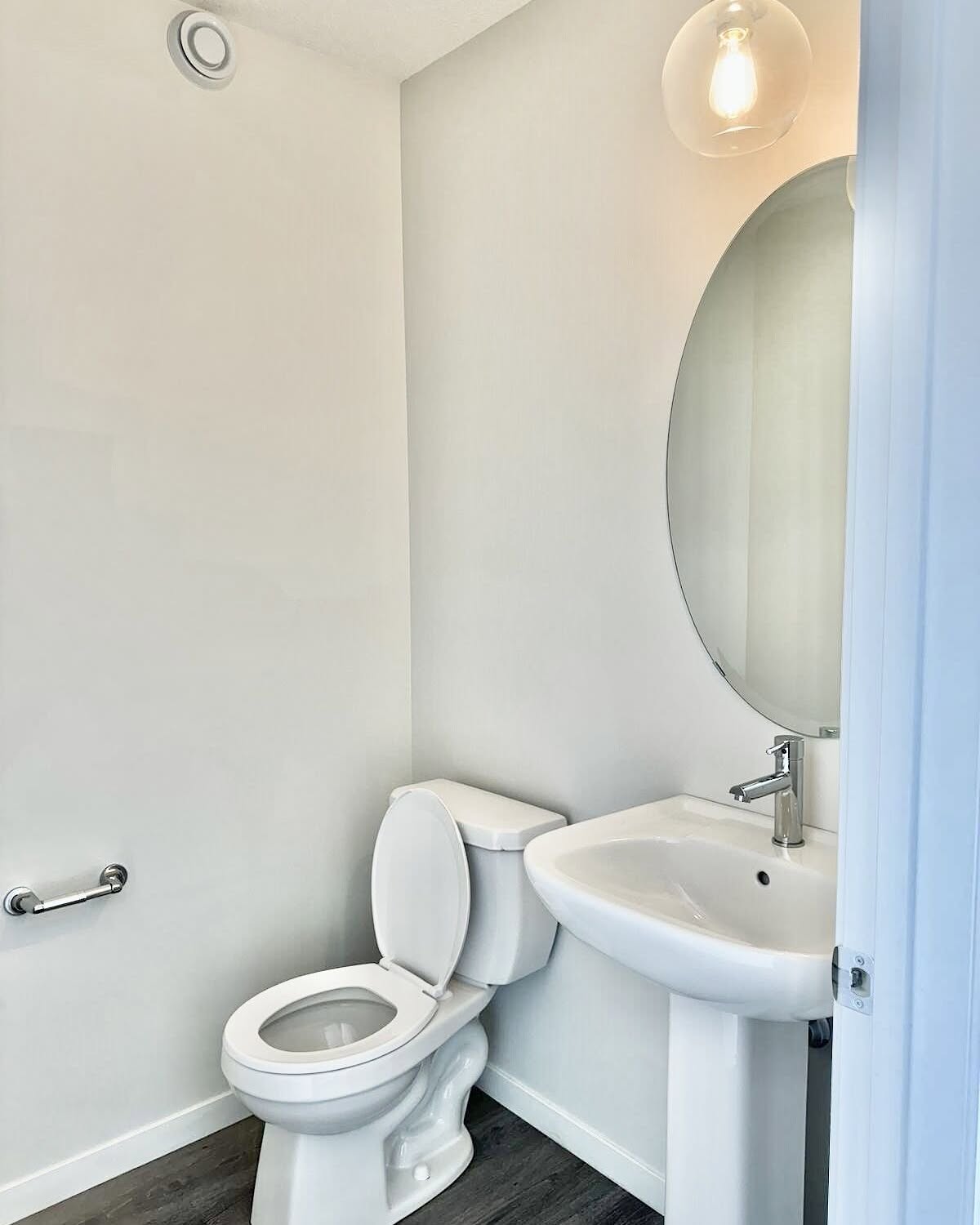 Duwa Enabz Facebook ad: 3 Beds 2.5 Baths Townhouse