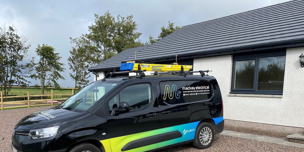 Mackay Electrical Facebook ad: Est. 2018 | Domestic & Commercial Electricians