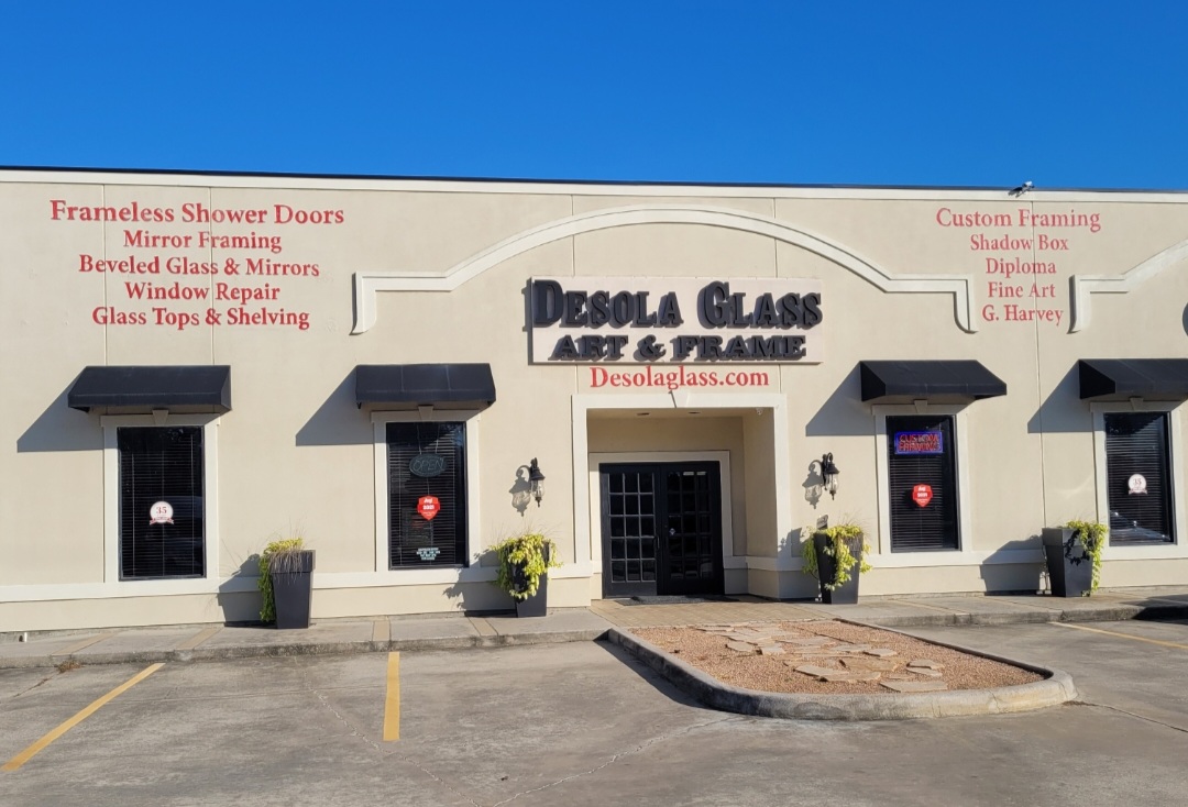 DeSola Glass, Art & Frame Gallery Facebook ad: Two Columns