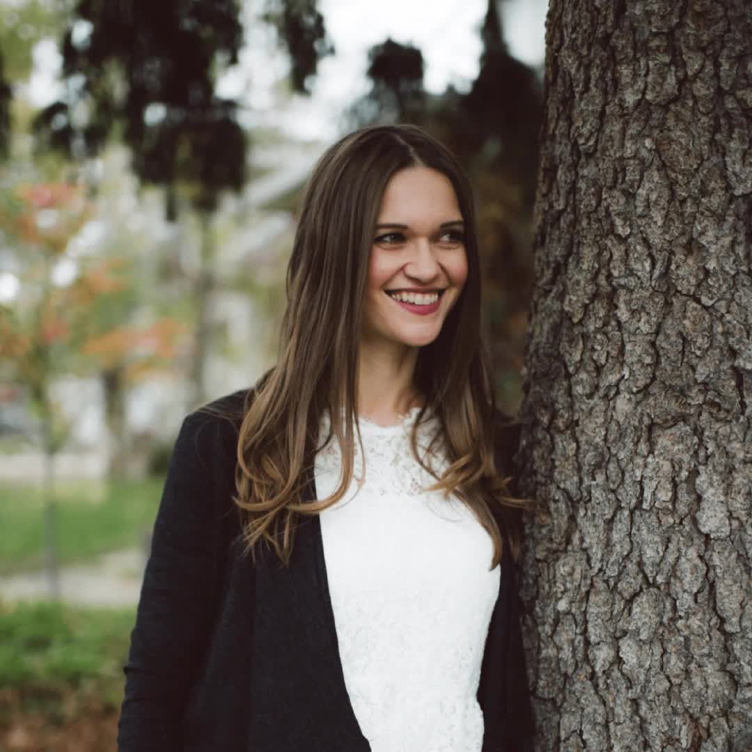Thyroid Pharmacist, Dr. Izabella Wentz Facebook ad