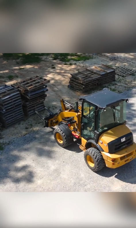 Cat Construction Facebook ad: When the forks sit exactly where you expect…