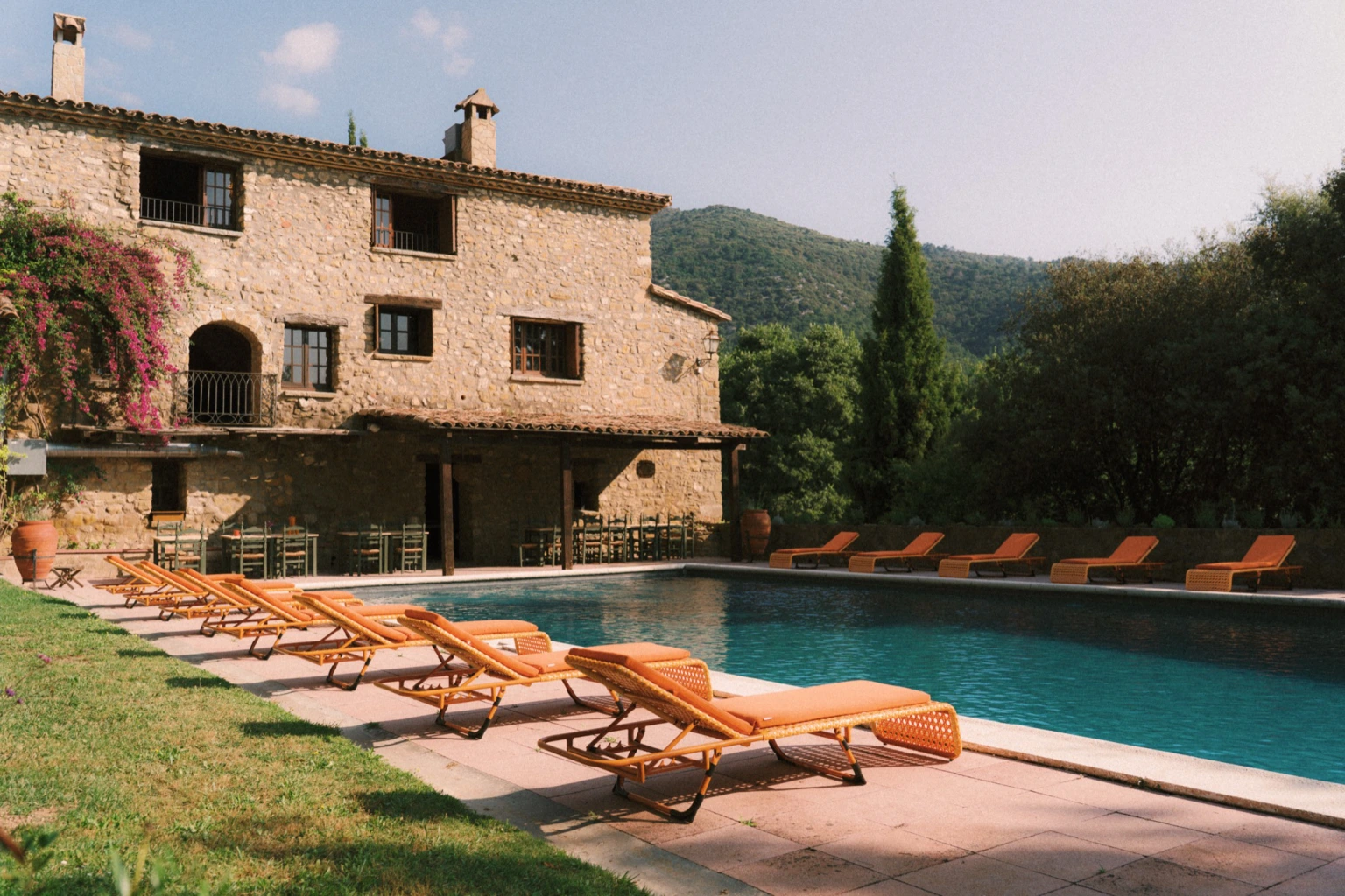 Off Grid Girona Facebook ad: Escape the noise and find your rhythm in…