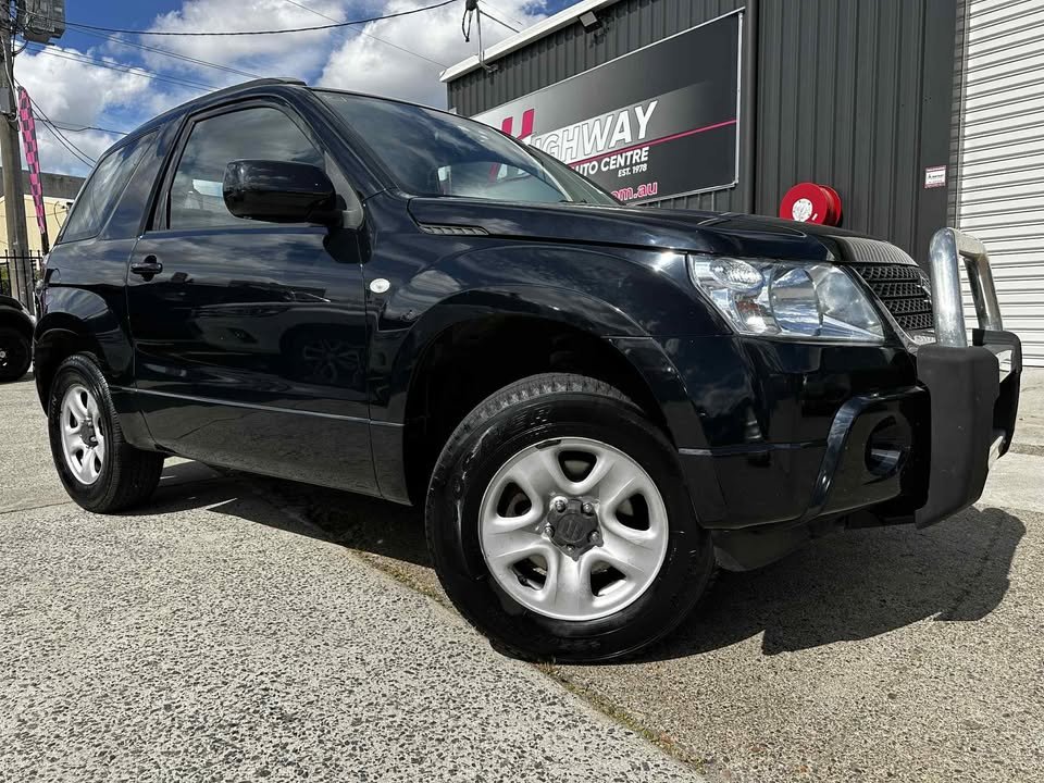 Shaianne McGlone Facebook ad: 2012 Suzuki GRAND VITARA 4X4 MANUAL 2.4L PETROL WAGON