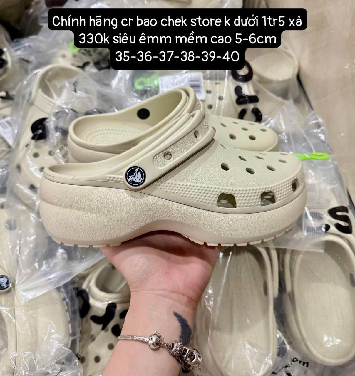 Thảo Boutique Facebook ad