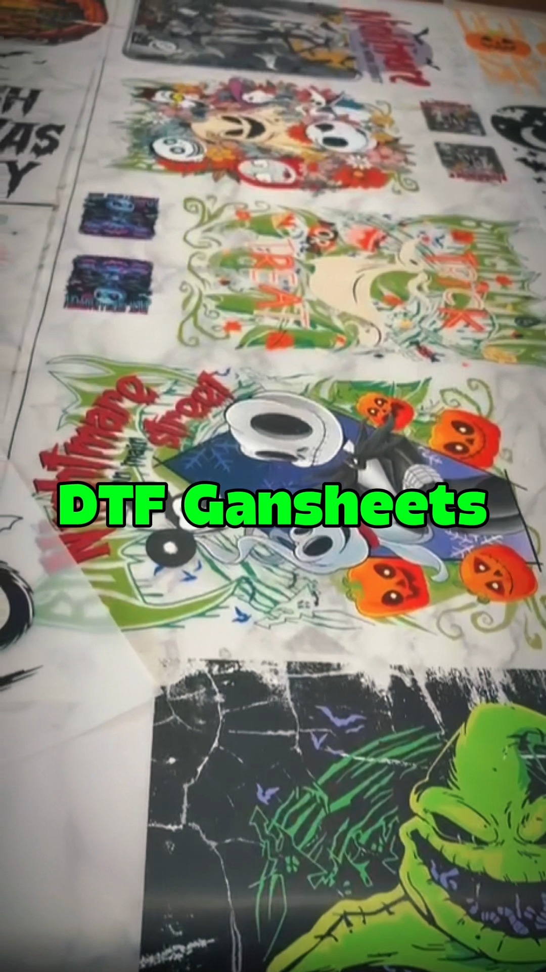 A One Apparel Printing Facebook ad: HALLOWEEN IS COMING… ARE YOUR SHIRTS READY?