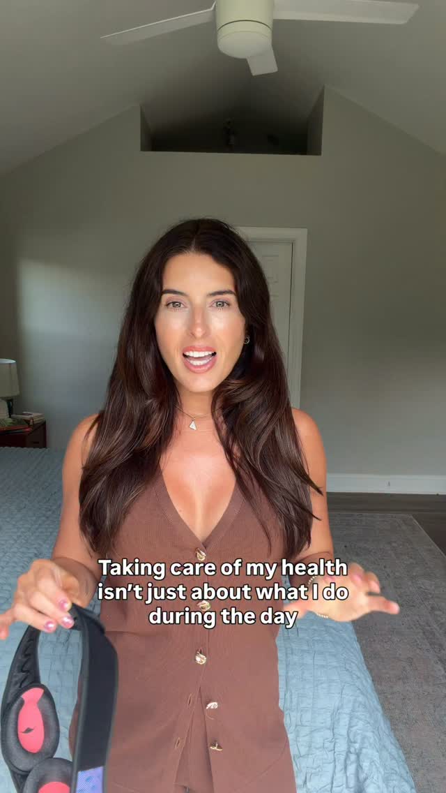 Manta Sleep Facebook ad: Sleepy girl + gym girl don’t mix I’m…