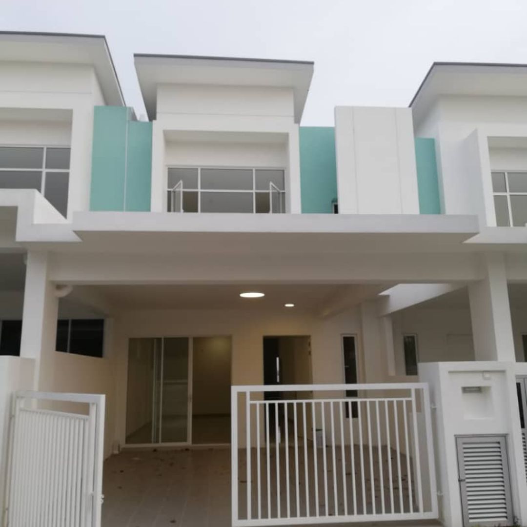 New Project Malaysia Facebook ad: Hilltop 2-Storey Landed RM550k LOCATION: Semenyih CHEAPEST…