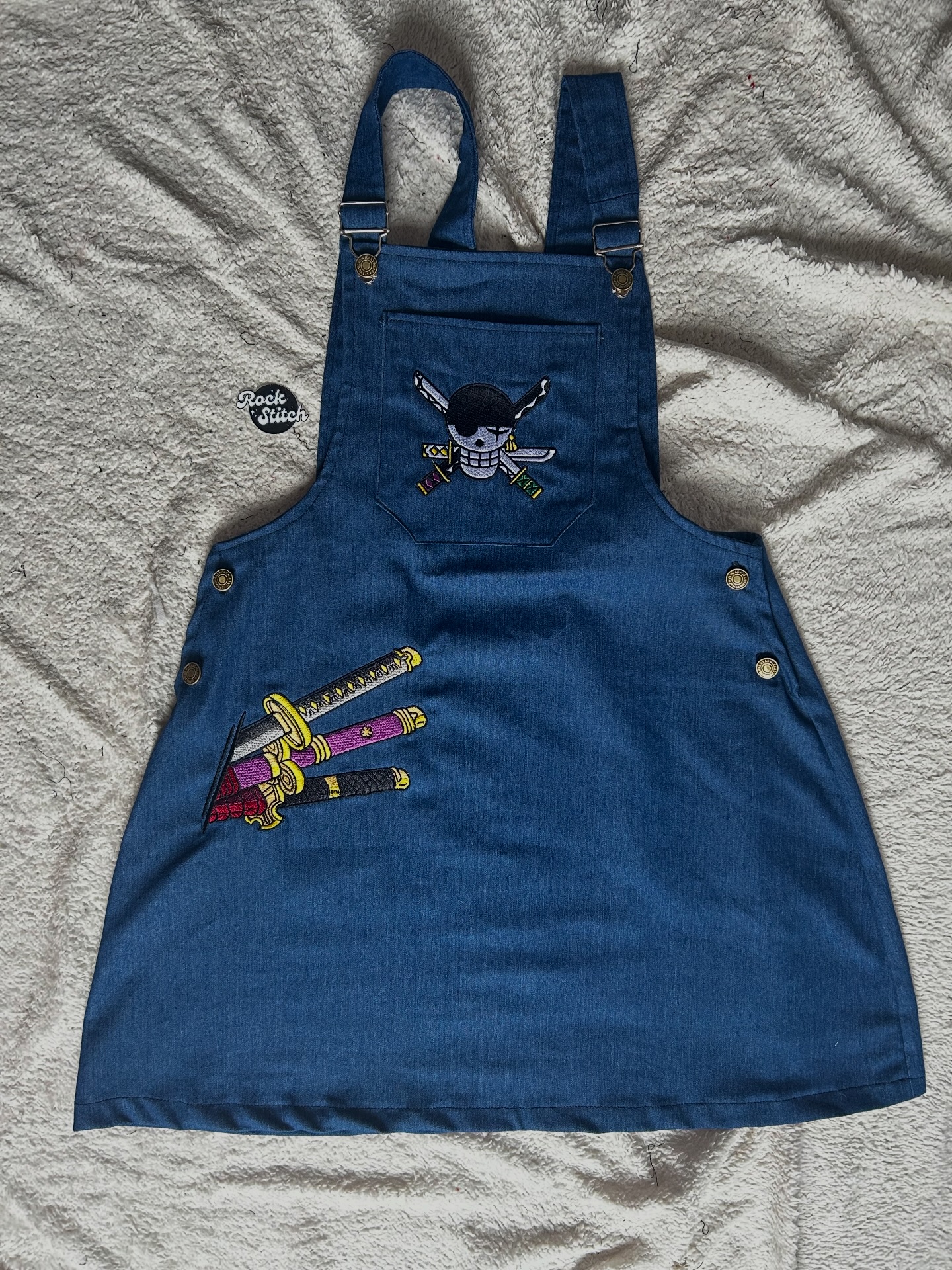 Rock Stitch Facebook ad: Overol Falda $89,000