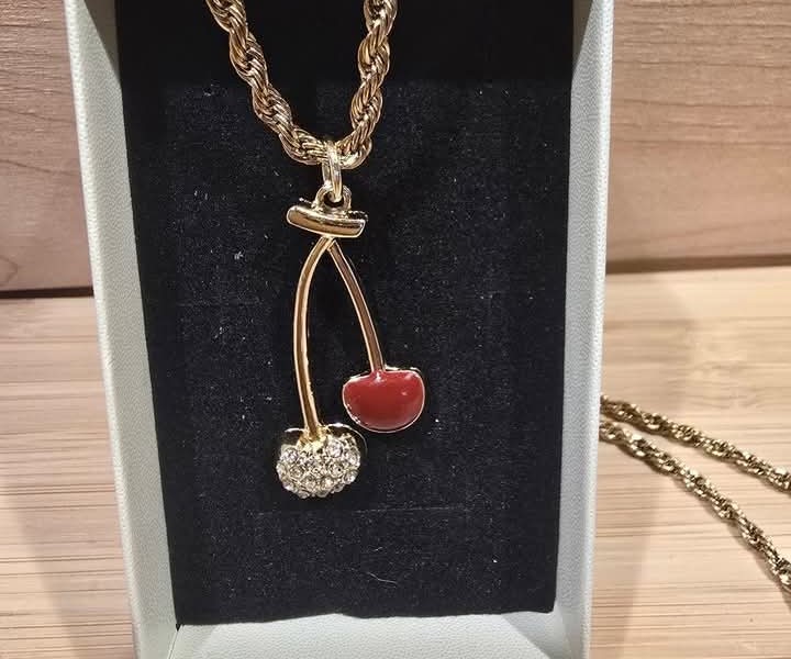 PrintsDesigns&Jewlery Facebook ad: Just a collection of creations and art made…