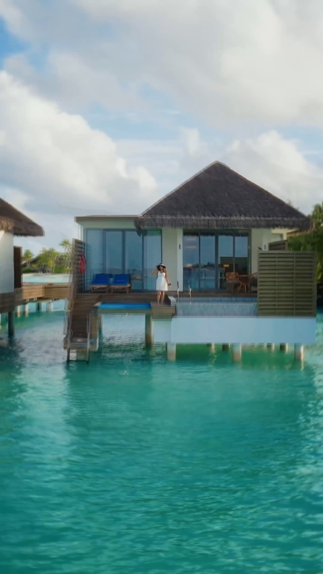 dusitD2 Feydhoo Maldives Facebook ad: Limited Resident Offer
