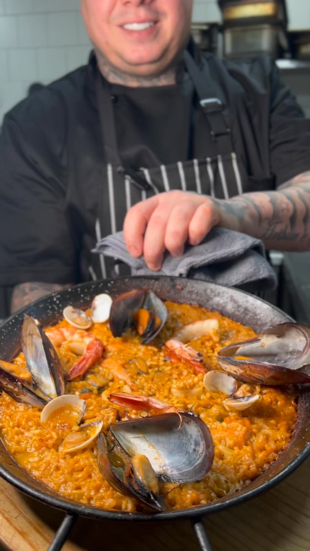 La Rica Kitchen & Bar Facebook ad: Craving real Spanish food?