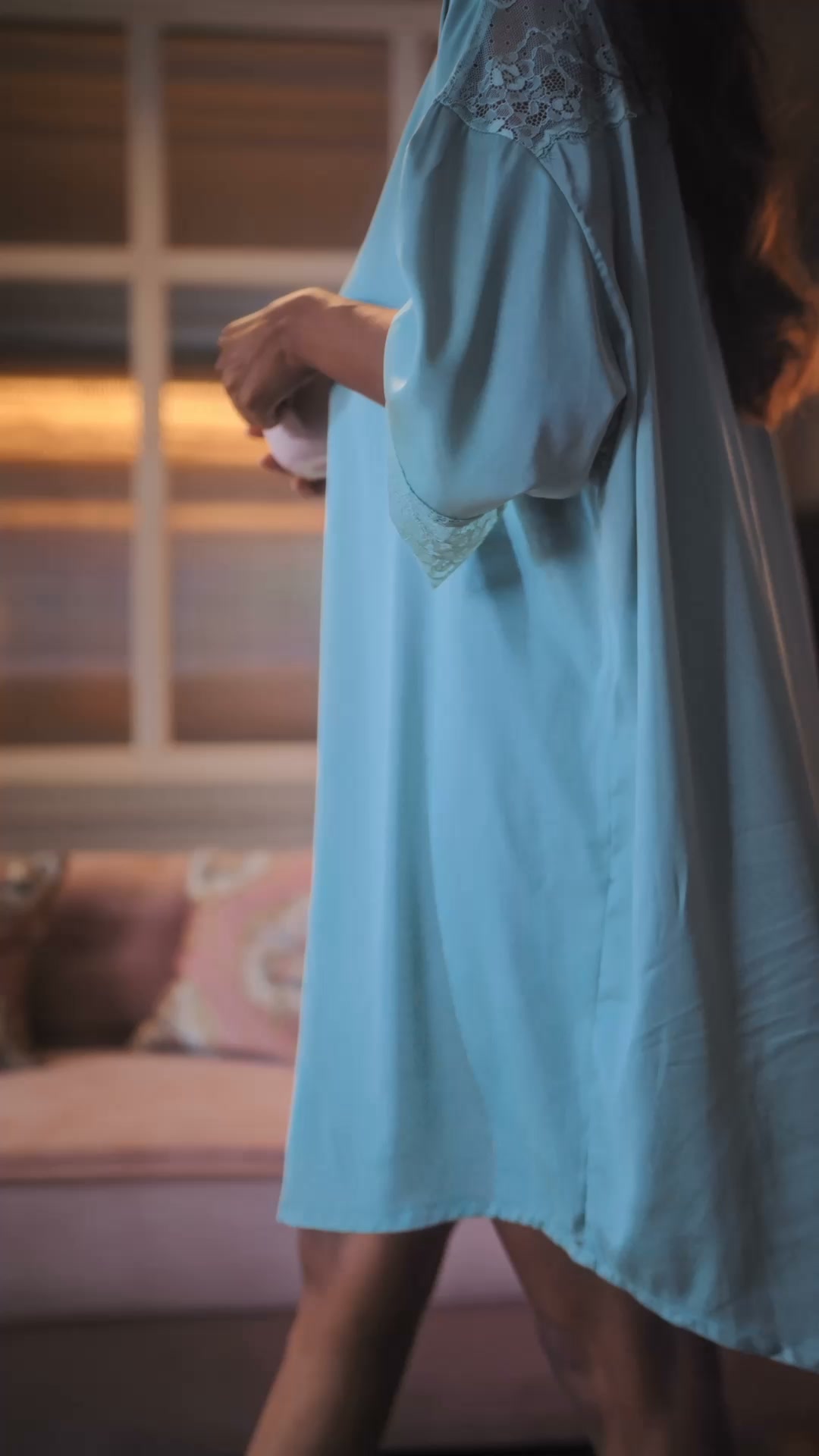 Savvyy Facebook ad: Comfort doesn’t have to mean compromising on style.