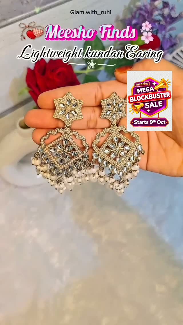 Meesho Facebook ad: Lightweight Earrings