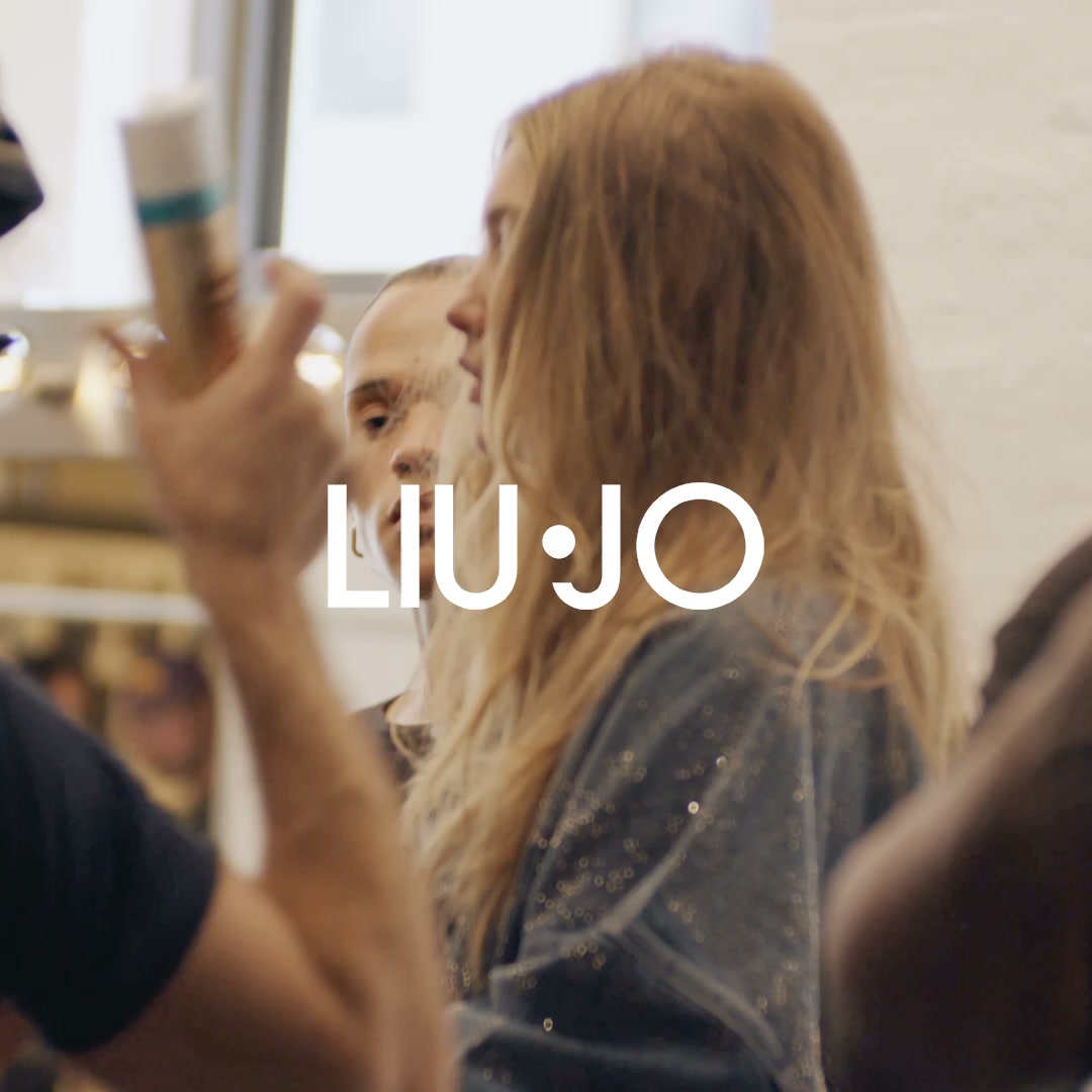 Liu Jo Facebook ad: The Gigi Hadid Edit