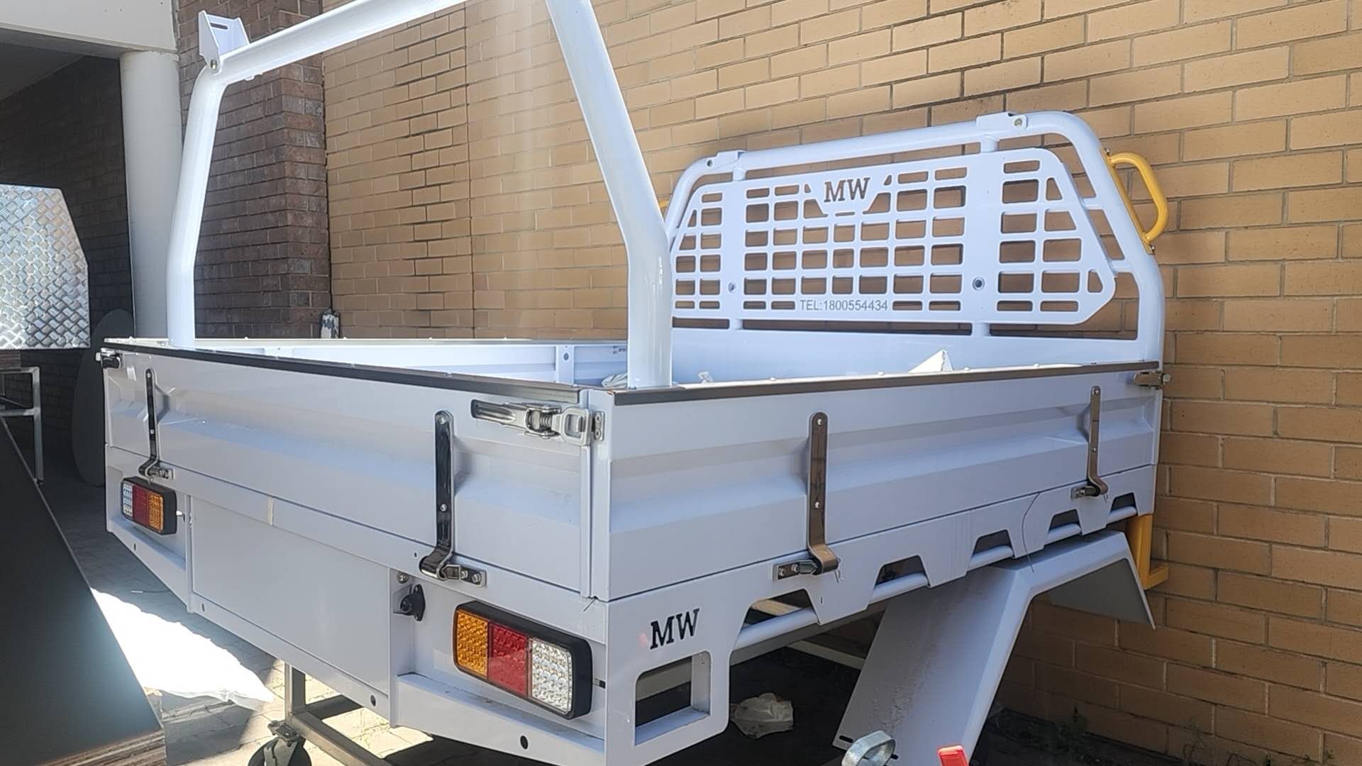 Carl Lin Facebook ad: MW heavy duty dual cab steel tray brand new