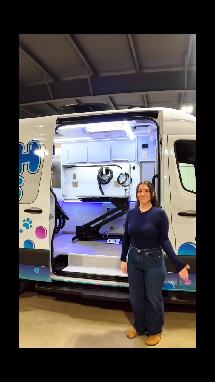 Wag'n Tails Mobile Conversions Facebook ad: Step inside the Quantum Luxe and check out…
