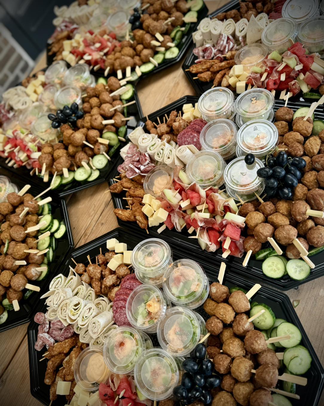 Jimmy’s Frieterie - Snacks and More Facebook ad: 𝙒𝙞𝙨𝙩 𝙟𝙚 𝙙𝙖𝙩 𝙬𝙞𝙟 𝙤𝙤𝙠 𝙝𝙖𝙥𝙟𝙚𝙨 𝙖𝙖𝙣…
