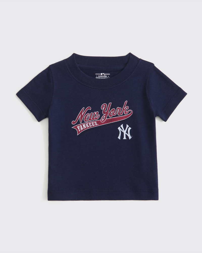 Abercrombie Kids Facebook ad: Summer-ready closet staples in sizes newborn to 5T.