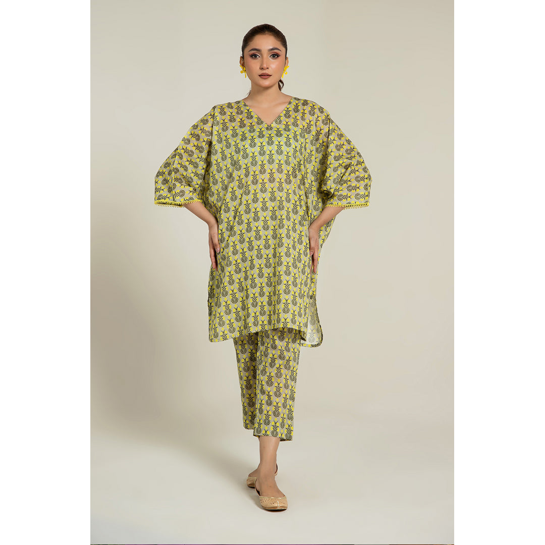 The Fabric Store Facebook ad: Shop your favorite designs before they sell out!