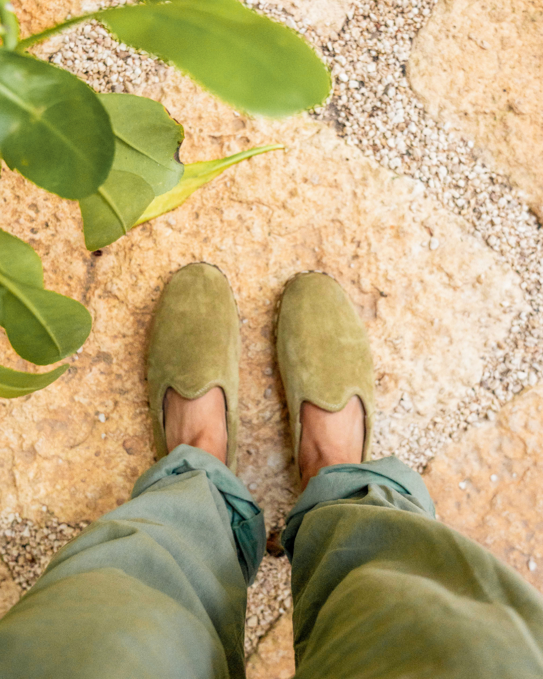Sabah Shoes Facebook ad: Shoes That Wear In Not Out