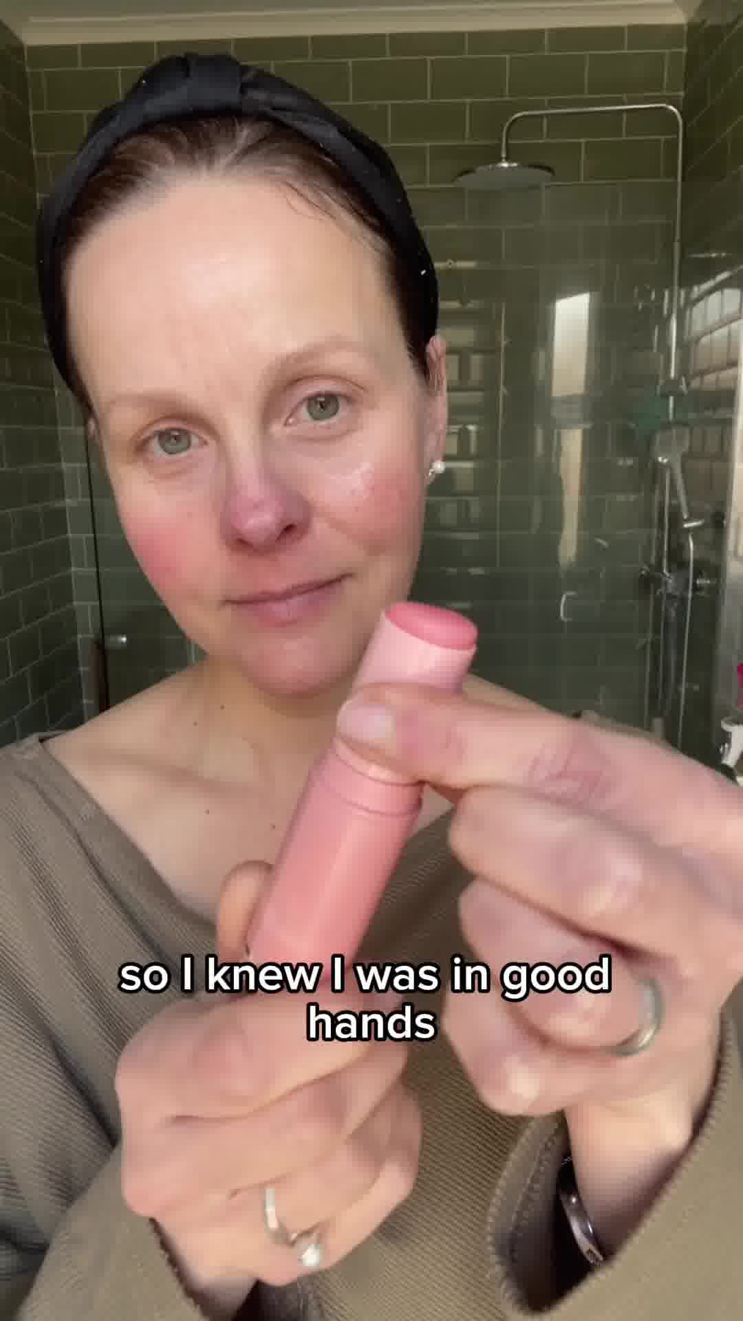 Nothora Facebook ad: Irresistibly Smooth Skin In Seconds
