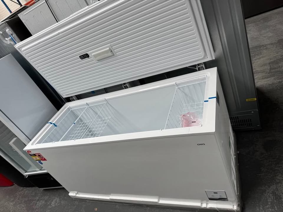 Robert Martin Facebook ad: CHEST FREEZER CLEARANCE SALE 200L, 1100L | Home &…