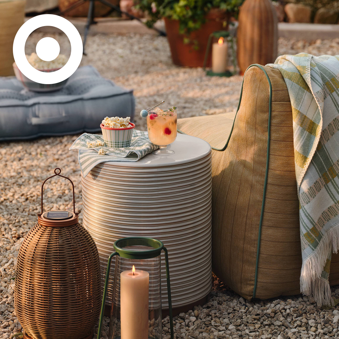 Country Living Magazine Facebook ad